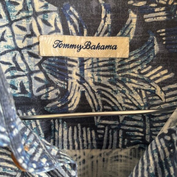 Tommy Bahama Men's XL Island Zone Silk Coolmax Polyester Blend Button Up Shirt - Picture 5 of 9
